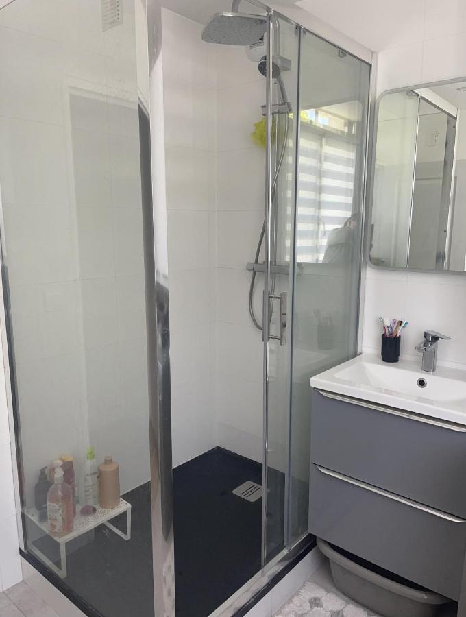 Une Chambre Chez l'Habitant Ablon-sur-Seine Esterno foto