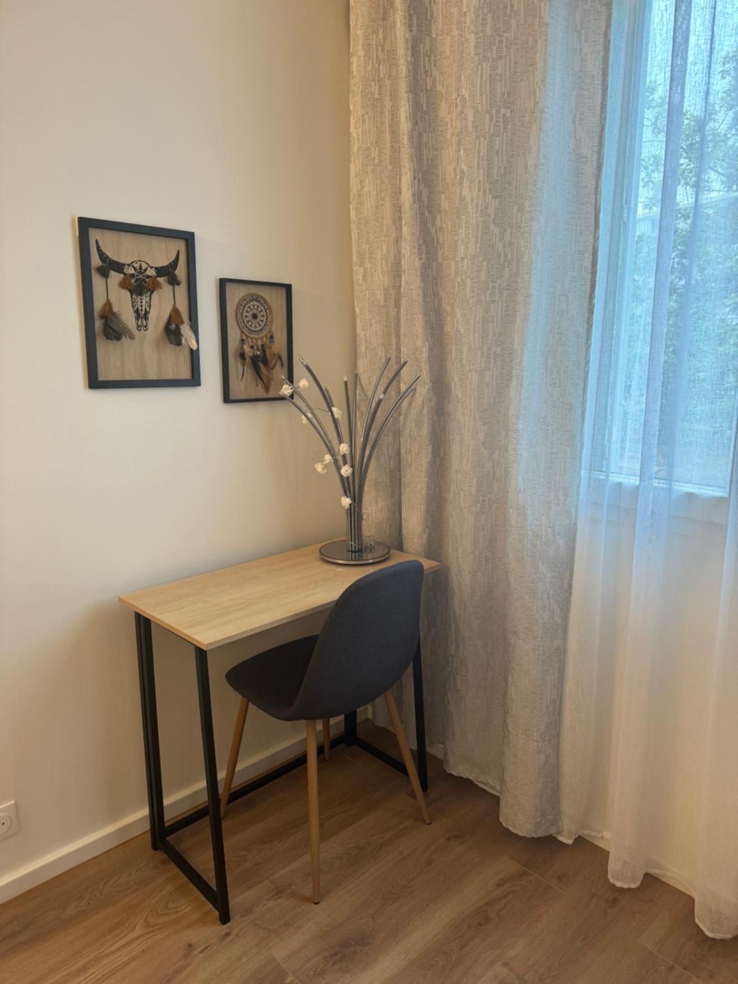 Une Chambre Chez l'Habitant Ablon-sur-Seine Esterno foto